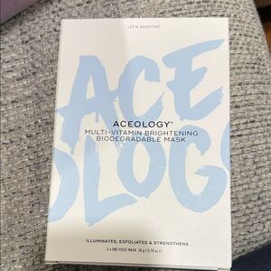 Aceology Multi-Vitamin Brightening Mask set of 4!!!!